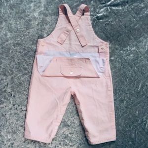 Size 9 months NWOT baby cottons overalls